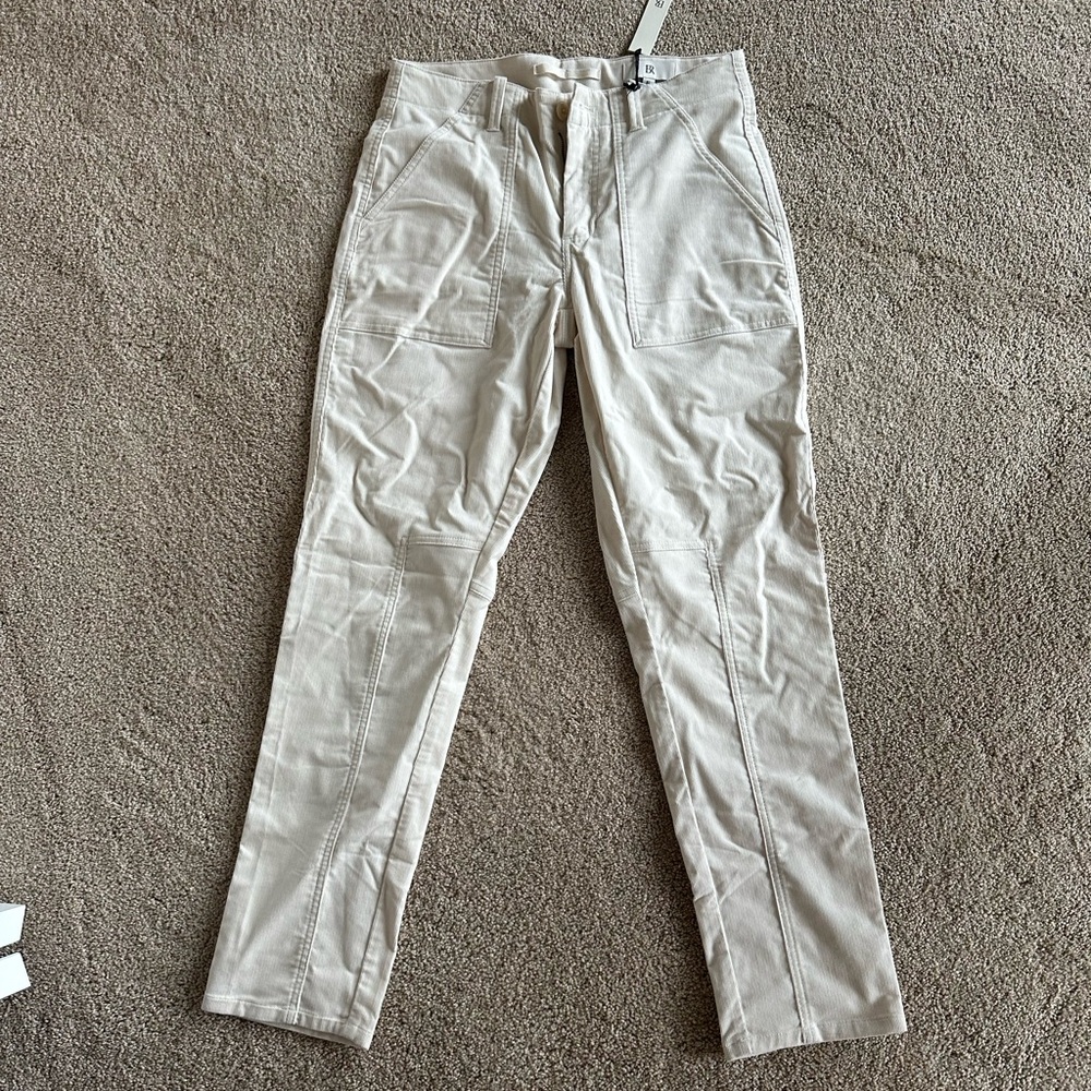 Banana Republic Mid-Rise Skinny Corduroy Pant - Color Cream in 8L NWT